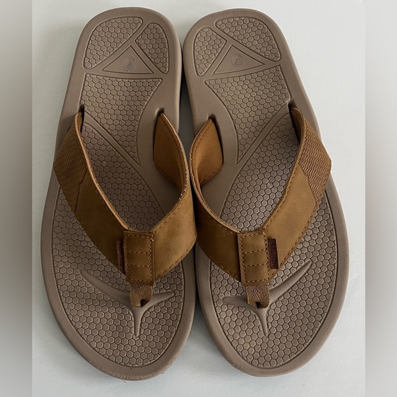 High Tide Flip Flops Size 11.5 - Picture 2 of 8